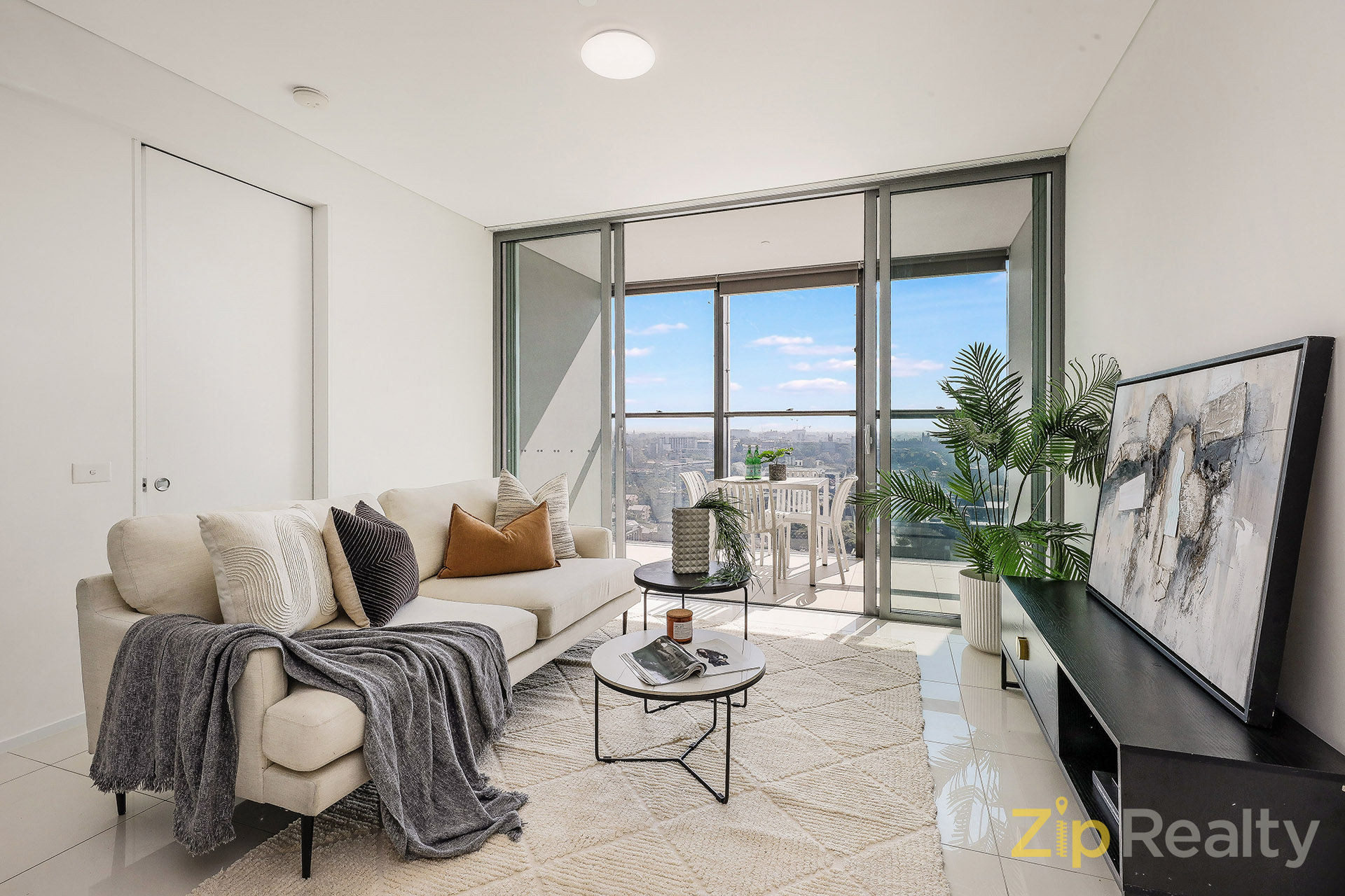 Modern City Living at Central Park – The Mark